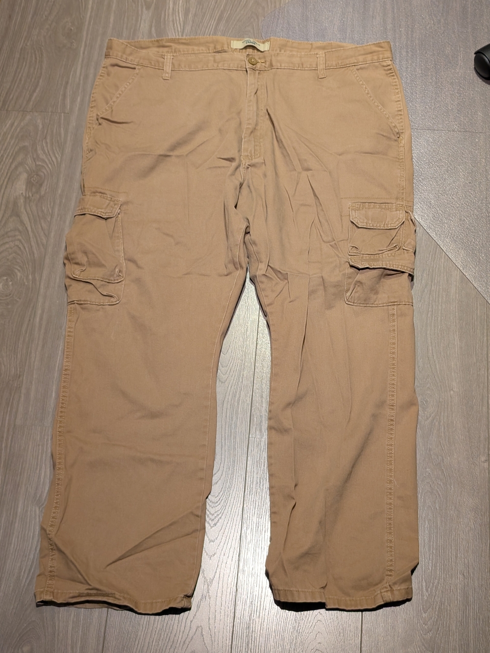 Wrangler Men's Cargo Pants in Tan